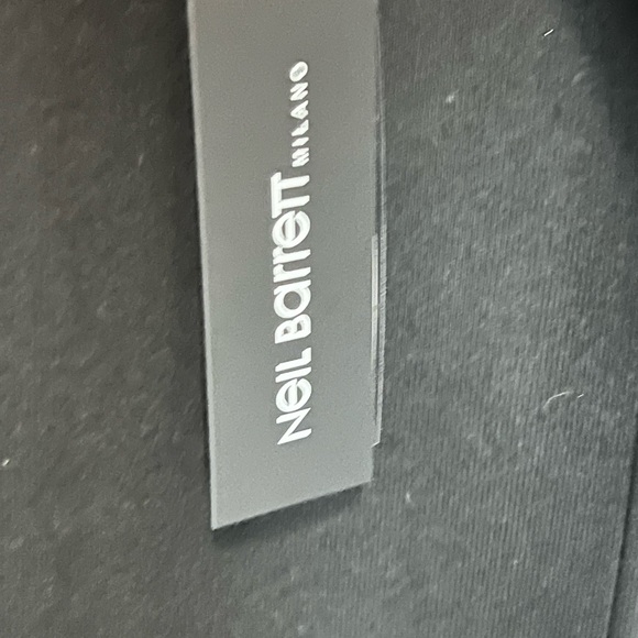 I have a beautiful Neil Barrett luxury coat retail for $3400 - Picture 10 of 16